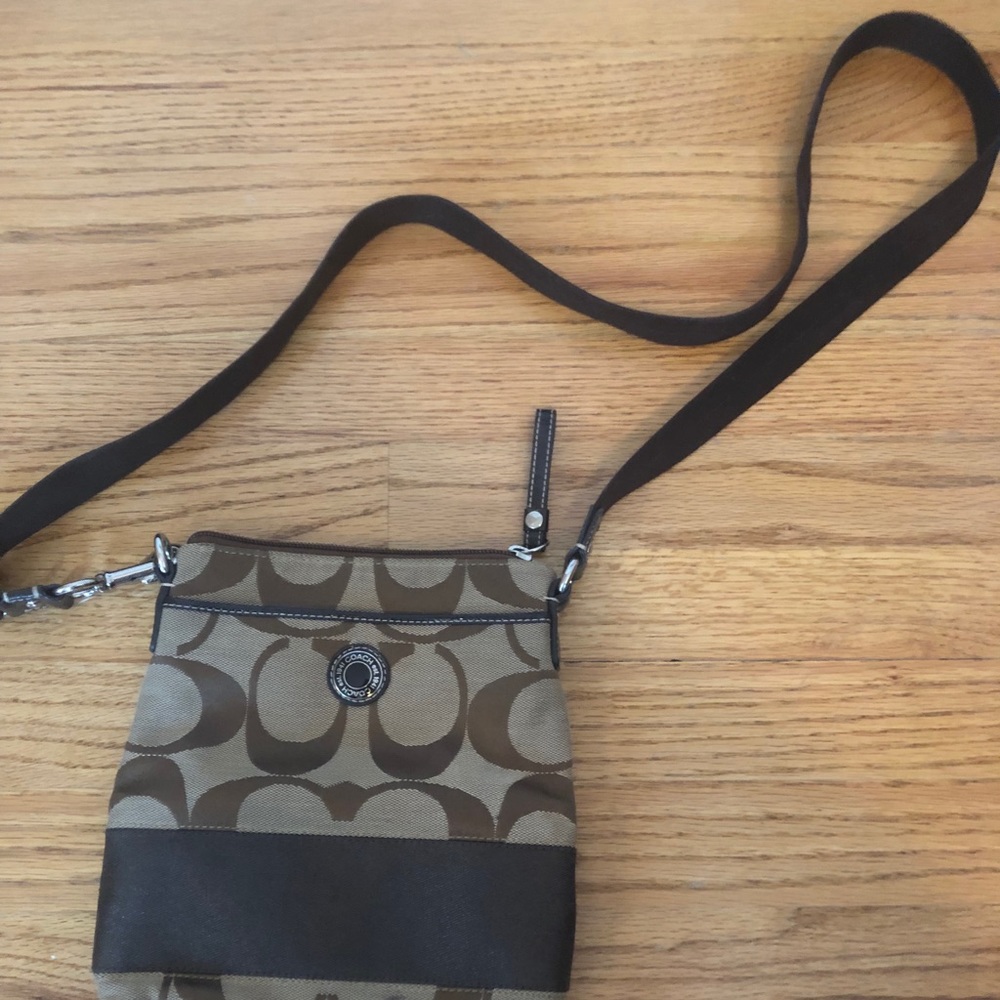 Coach crossbody purse - Picture 2 of 7